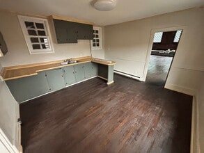 106 High in Coeburn, VA - Building Photo - Building Photo
