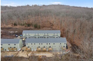 455R Sherman Ave in Hamden, CT - Building Photo