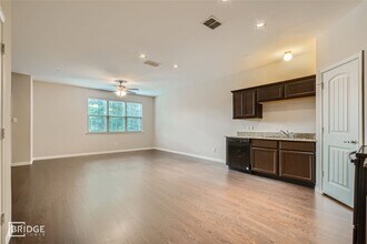 1312 Lakecrest Ln in Lewisville, TX - Building Photo - Building Photo