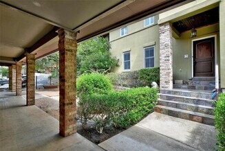 2101 N Lamar Blvd in Austin, TX - Building Photo - Building Photo