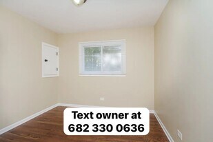 904 Cedar St in Willow Springs, IL - Building Photo