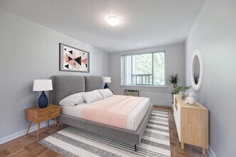 90 Heath St W in Toronto, ON - Building Photo - Building Photo