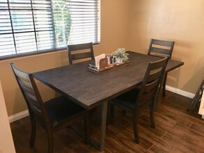 2210 Canyon Dr in Costa Mesa, CA - Building Photo - Building Photo