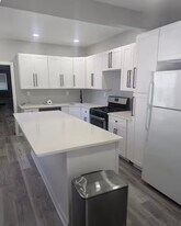 229 Conover St in Burlington, NJ - Building Photo