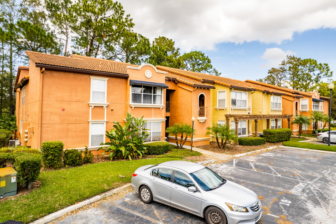 Residences At Villa Medici in Orlando, FL - Building Photo