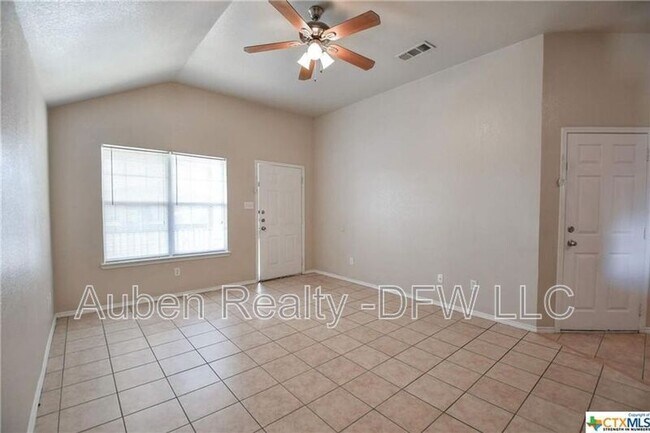 1102 Leah Dr in Troy, TX - Building Photo - Building Photo