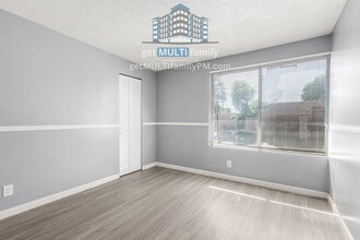 2413 W Hazelwood St in Phoenix, AZ - Building Photo - Building Photo