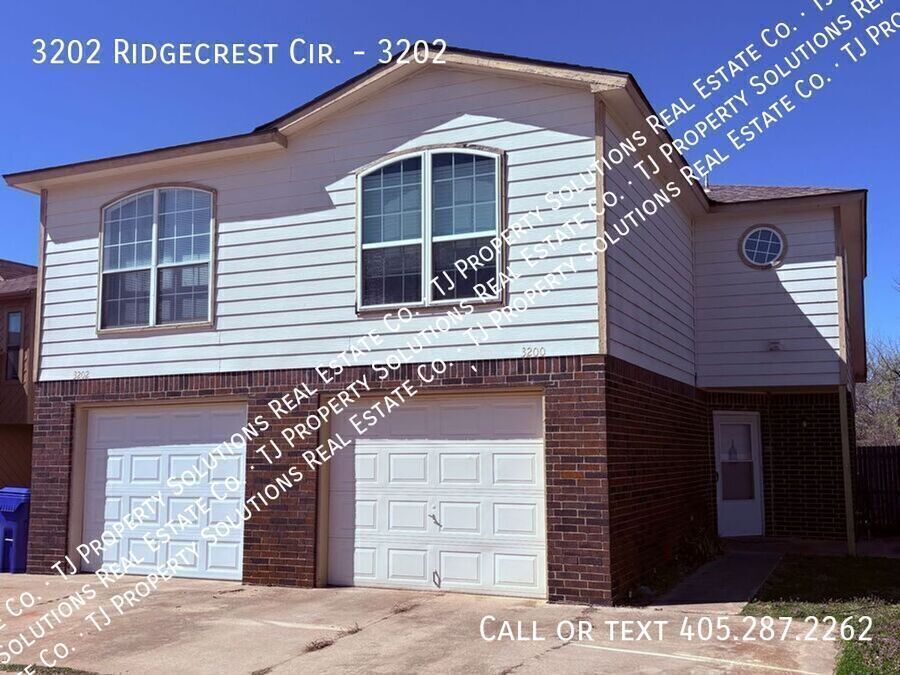 3202 Ridgecrest Cir in Norman, OK - Building Photo