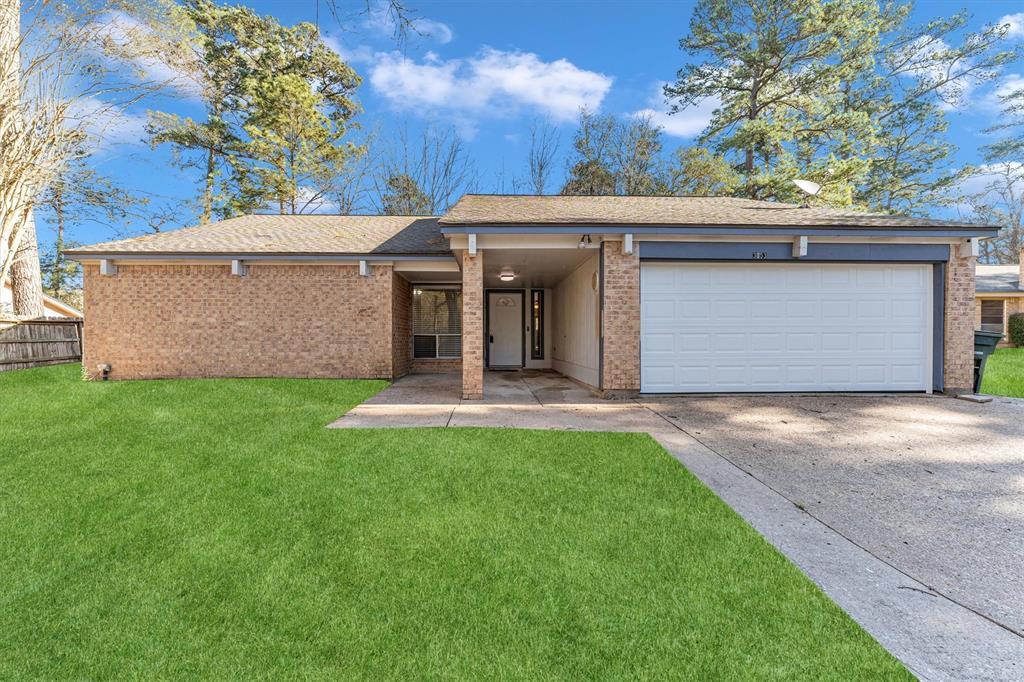 3353 Knob Oaks Dr in Huntsville, TX - Building Photo