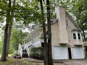 80 Oak Landing Ct in Douglasville, GA - Foto de edificio - Building Photo
