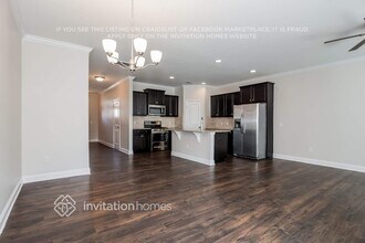 7041 Harris Bay Rd in Charlotte, NC - Building Photo - Building Photo