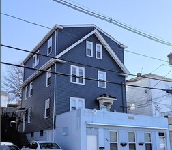 809 Charles St in Providence, RI - Foto de edificio - Building Photo