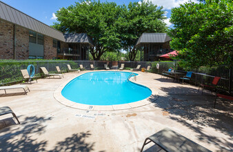 Branchwater Apartments in Lubbock, TX - Building Photo - Building Photo