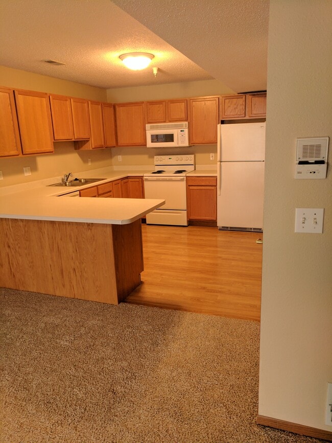 1310-1320 Wenig Rd NE