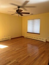 1063 Rhinelander Ave in Bronx, NY - Building Photo - Building Photo