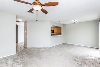 2921 Stonewall Ln in Fort Worth, TX - Building Photo - Building Photo
