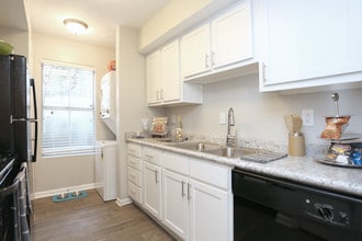 Enclave at Roswell in Roswell, GA - Foto de edificio - Interior Photo