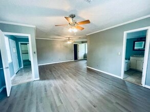 1725 Drost St in Sulphur, LA - Building Photo - Building Photo