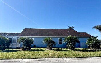 102 Fox Loop in Davenport, FL - Building Photo - Building Photo