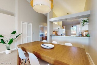 350 Robin Hood Cir in Naples, FL - Building Photo - Building Photo