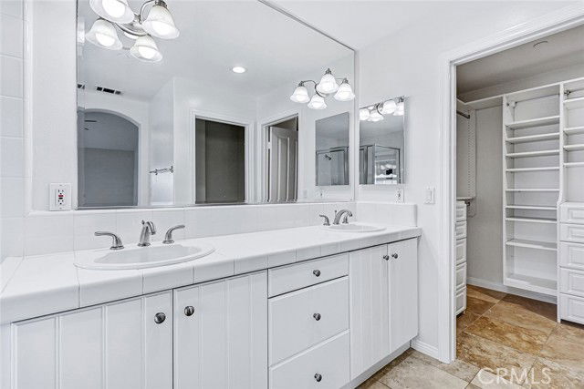 1800 S Pacific Coast Hwy in Redondo Beach, CA - Foto de edificio - Building Photo