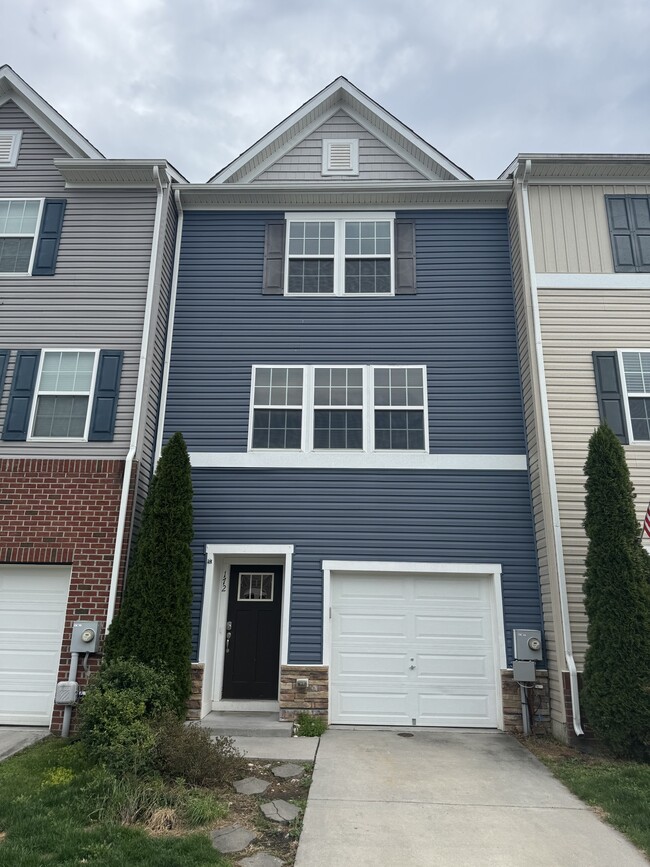 172 Drexel Ct in Martinsburg, WV - Building Photo - Building Photo