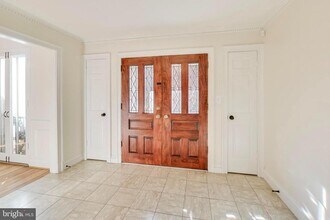 4001 N Ridgeview Rd in Arlington, VA - Building Photo - Building Photo