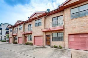 9400 Bellaire Blvd in Houston, TX - Building Photo