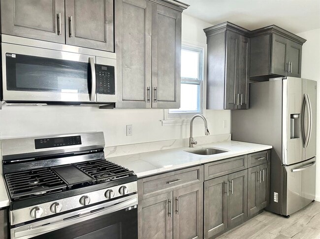 619 Seneca St in Schenectady, NY - Building Photo - Building Photo