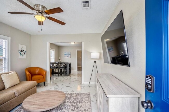 5411 Arapahoe St in Houston, TX - Foto de edificio - Building Photo