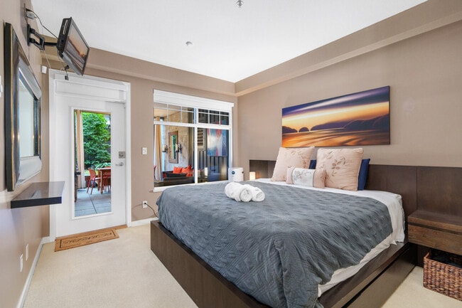 1388 Nelson St. in Vancouver, BC - Building Photo - Building Photo