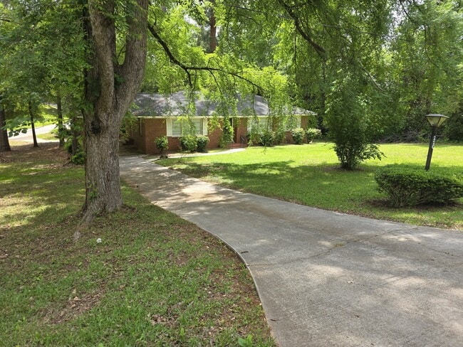 property at 220 Lakeshore Dr