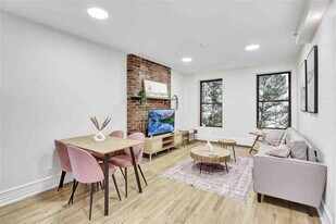 1830 3rd Ave in New York, NY - Building Photo