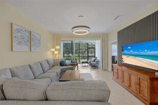 11111 Corsia Trieste Way in Bonita Springs, FL - Building Photo