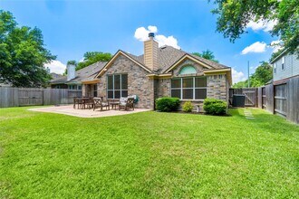 7522 Broken Oak Ln in Sugar Land, TX - Building Photo - Building Photo