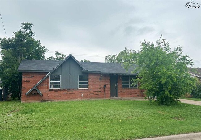 property at 1632 Las Vegas Trail