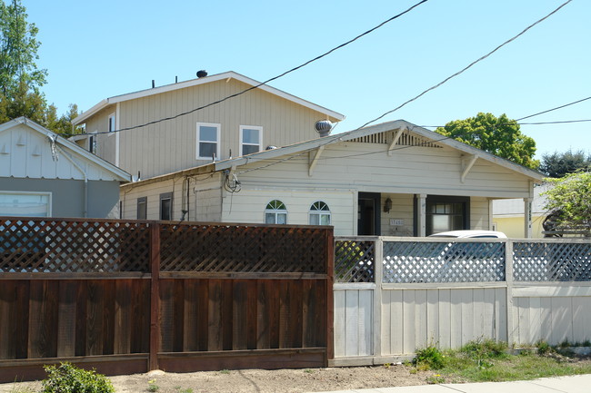 37458 Jason Way in Fremont, CA - Foto de edificio - Building Photo