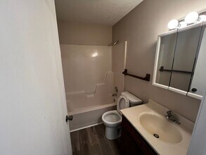 Timberline Apartments in Jefferson City, MO - Foto de edificio - Interior Photo