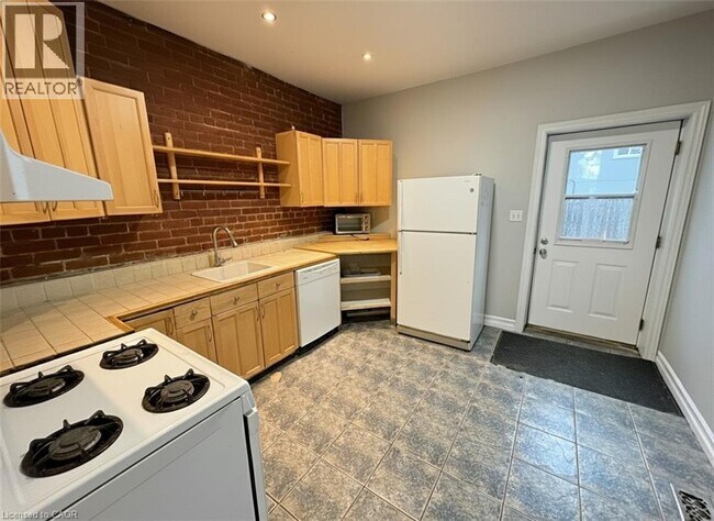 126 Park St N in Hamilton, ON - Building Photo - Building Photo