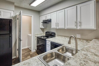 Park at Walden Lake in Plant City, FL - Foto de edificio - Interior Photo