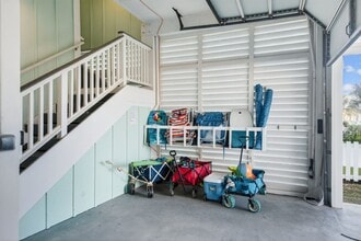 3815 Seabreeze Ln in Galveston, TX - Building Photo - Building Photo