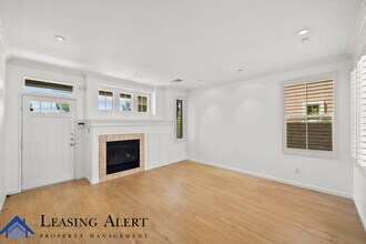 11448 Wistful Vista Way in Los Angeles, CA - Building Photo - Building Photo