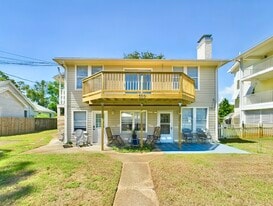 509 Palomar Dr in Pensacola, FL - Building Photo