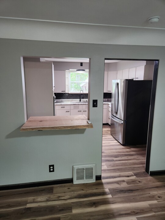 624 Bollman Ave in Edwardsville, IL - Building Photo