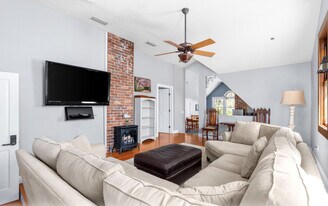 221 SE 7th St in Gainesville, FL - Building Photo