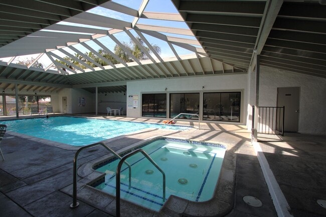 234 E Fern Ave in Redlands, CA - Building Photo - Building Photo