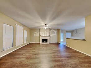 8608 Rainy Lake Dr in Fort Worth, TX - Building Photo - Building Photo