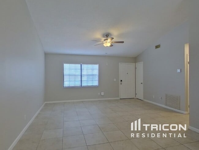 10206 Deepbrook Dr in Riverview, FL - Building Photo - Building Photo