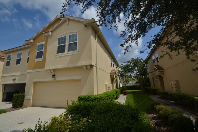 9325 Shepton St in Orlando, FL - Building Photo - Building Photo
