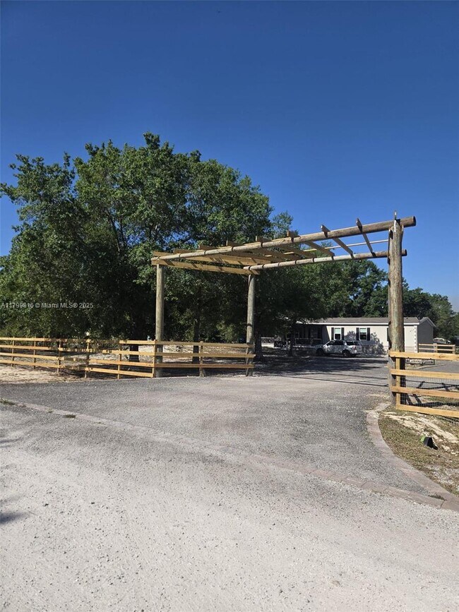 870 N Isora St in Clewiston, FL - Building Photo - Building Photo